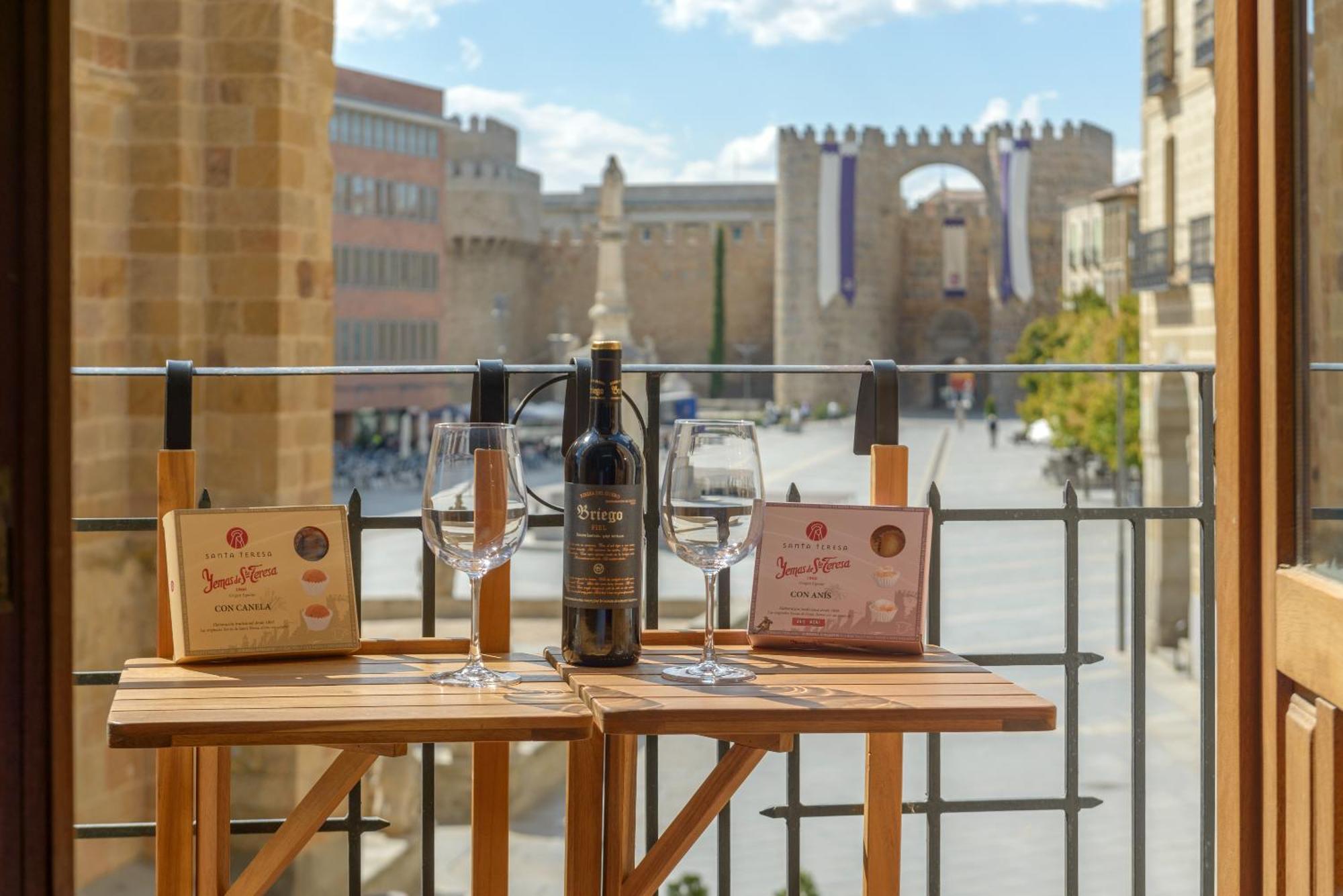 Balcony View To Avila'S Alcazar Exterior foto